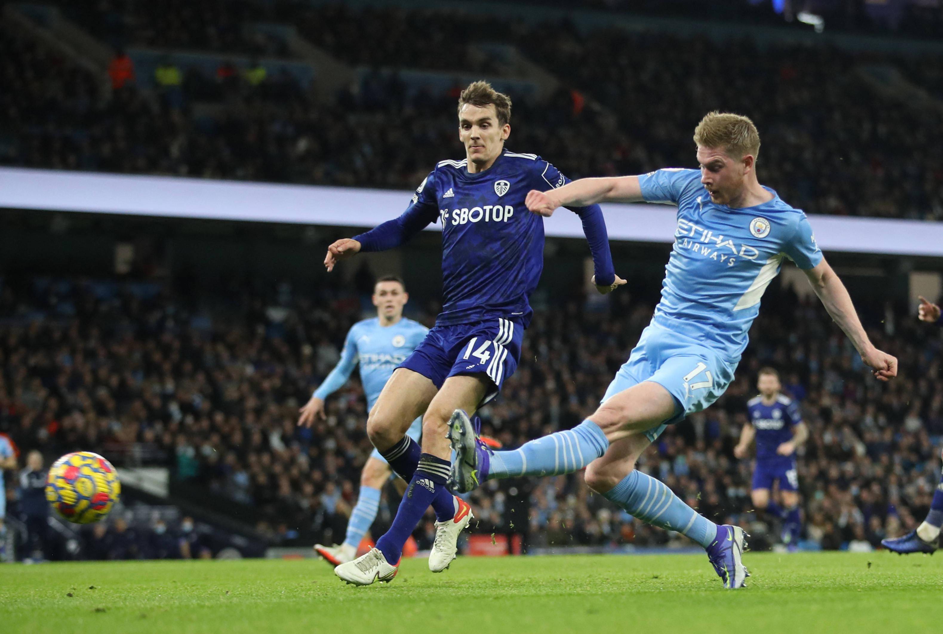 罗马诺：迪亚斯将于周一出发前往接受拜仁体检并签约.